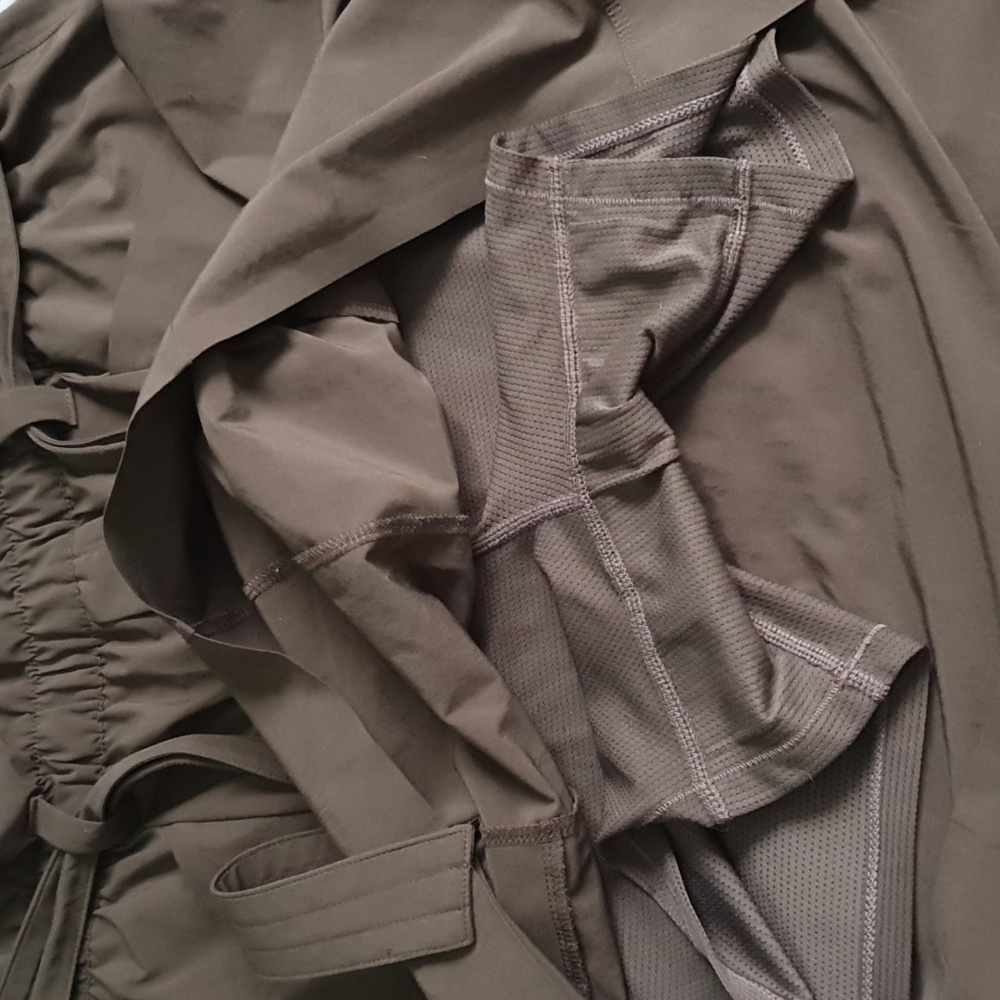 EUC Athleta pull-on skort, size 14 tall - Picture 4 of 7